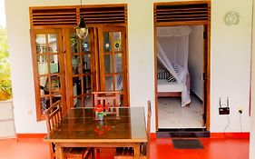Samiru Guest Inn Ella